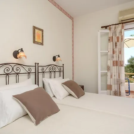 Mateus Apartament Pláka